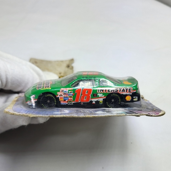 1998 Action Fan Fueler #18 1:64th - Picture 2 of 6